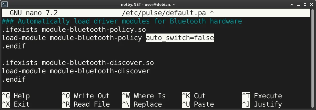 В текстовом редакторе nano открыт файл /etc/pulse/default.pa и в него добавлен параметр "auto_switch=false" к модулю "module-bluetooth-policy".