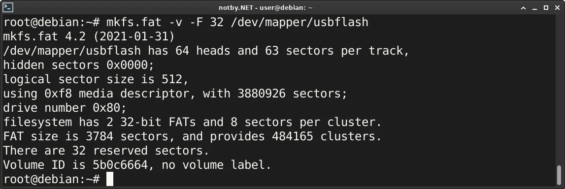 Успешно создана файловая система FAT32 для устройства /dev/mapper/usbflash через консольную команду “mkfs.fat -v -F 32 /dev/mapper/usbflash” в Debian