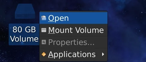 Debian, рабочий стол XFCE, открыто контекстное меню “80 GB Volume” и выбран пункт “Open”