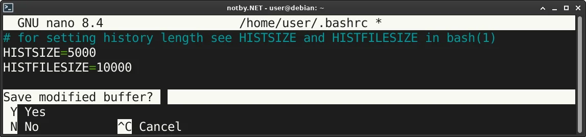 В текстовой редакторе nano открыт файл ~/.bashrc, внутри файла заменено значение HISTSIZE на 5000, а значение HISTFILESIZE на 10000 и задан вопрос "Save modified buffer?" для сохранения изменений